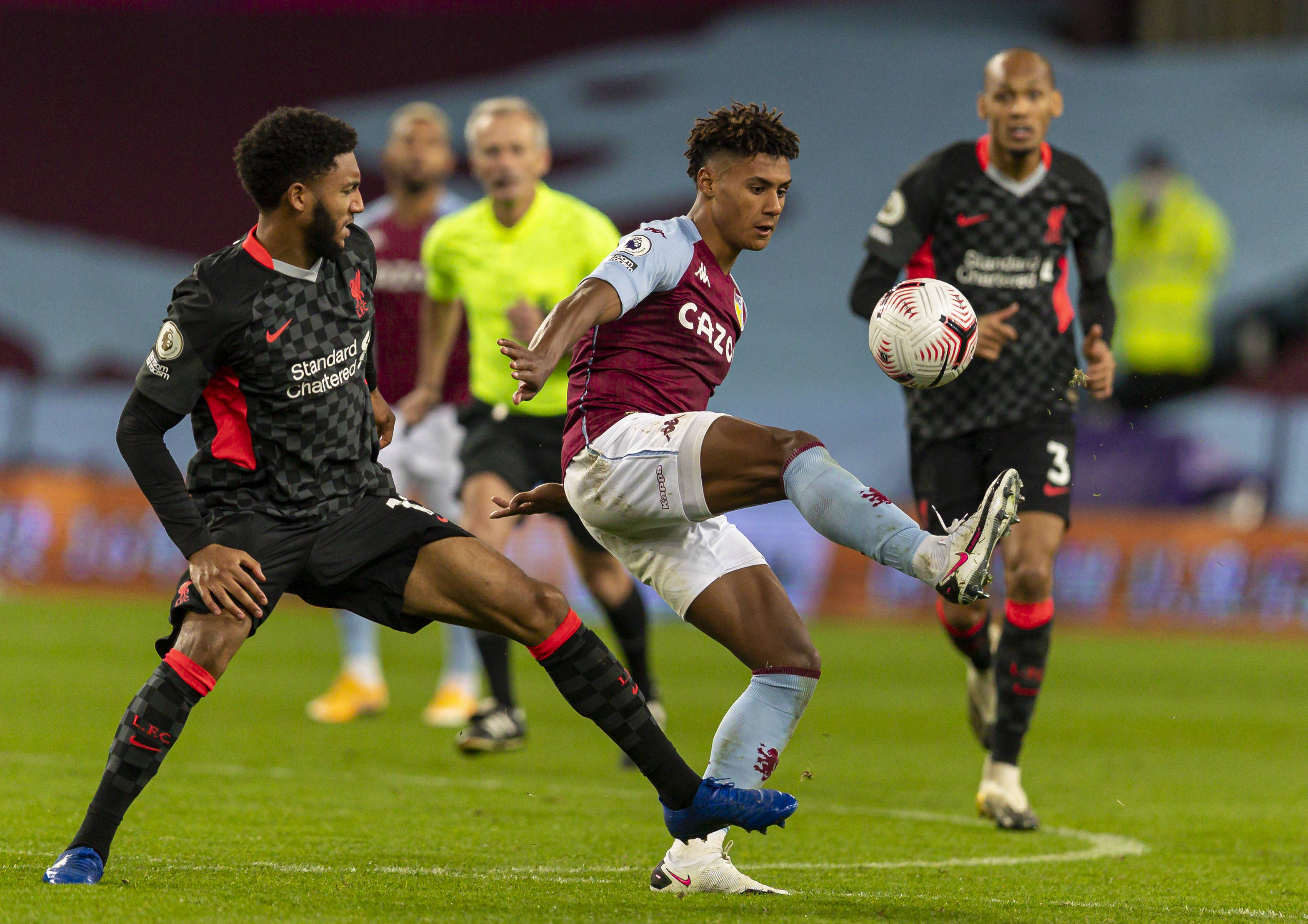 分析比赛的 分析比赛的